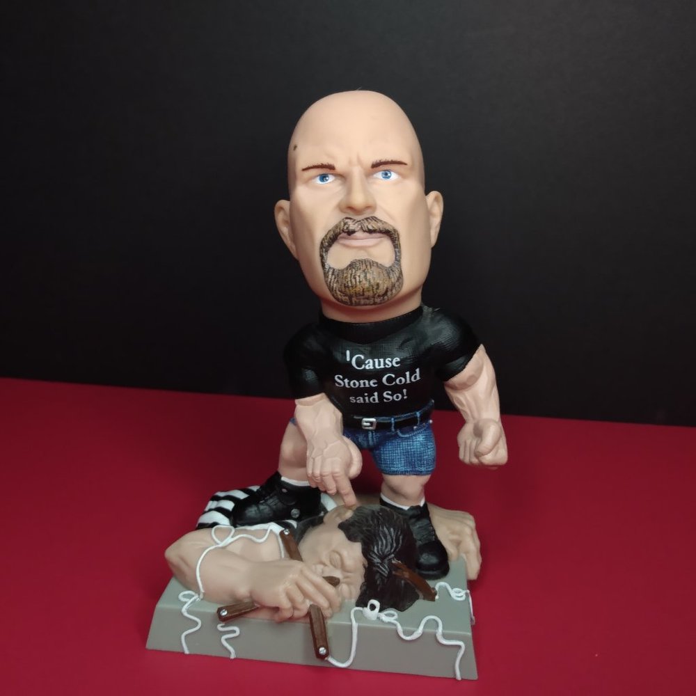 1998 Stone Cold Steve Austin JAKKS Pacific Jakk'd Up Big Heads Rock 6"